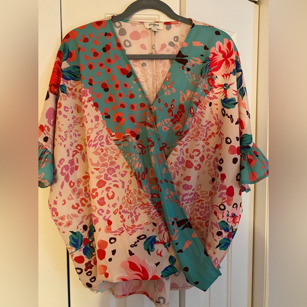 Umgee Red and Pink Wrap Blouse BEAUTIFUL!